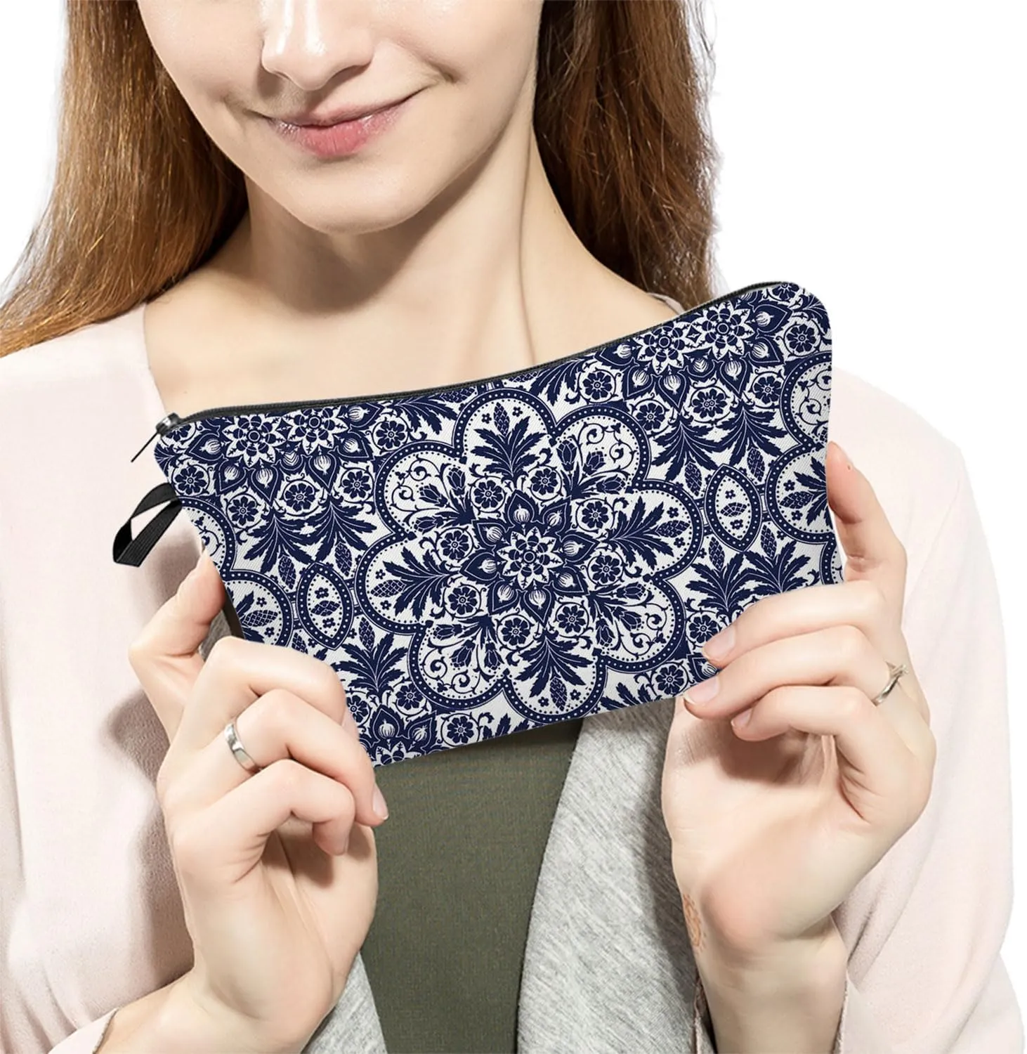 Blue And White Porcelain Pattern Makeup Bag Cute Small Organizer Zipper Pouch Blue And White Porcelain Floral Birthday Present for Women Friends Sisters