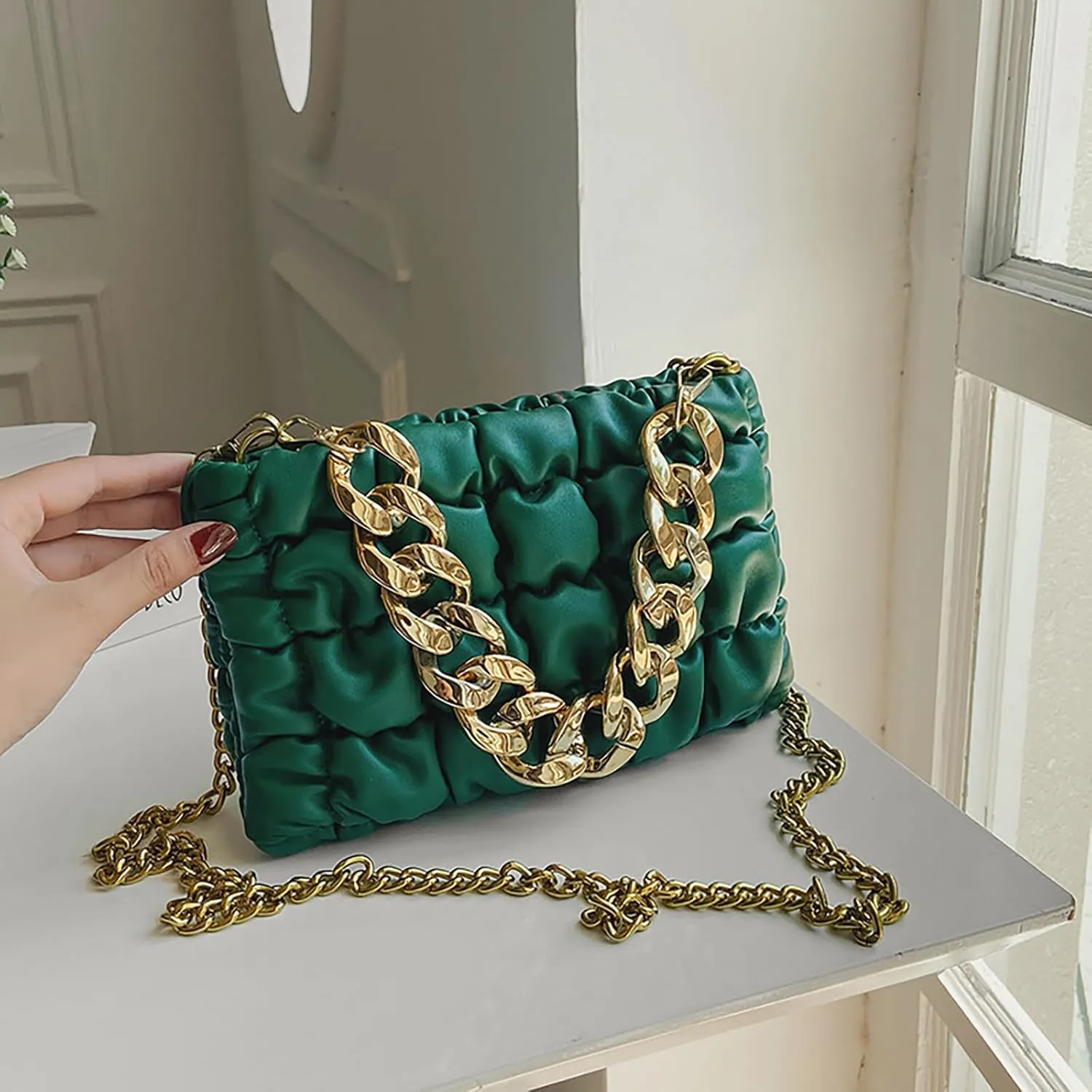 Women's Handheld PU Texture Shoulder Crossbody Bag with Chain Strap Stylish Clutch Purse Bubble Totes Hobo Messenger Bag